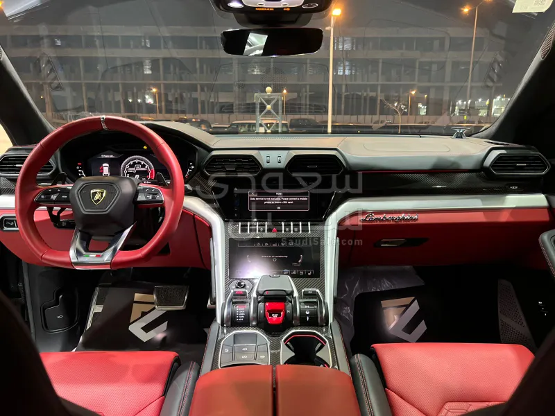 2020 Lamborghini URUS