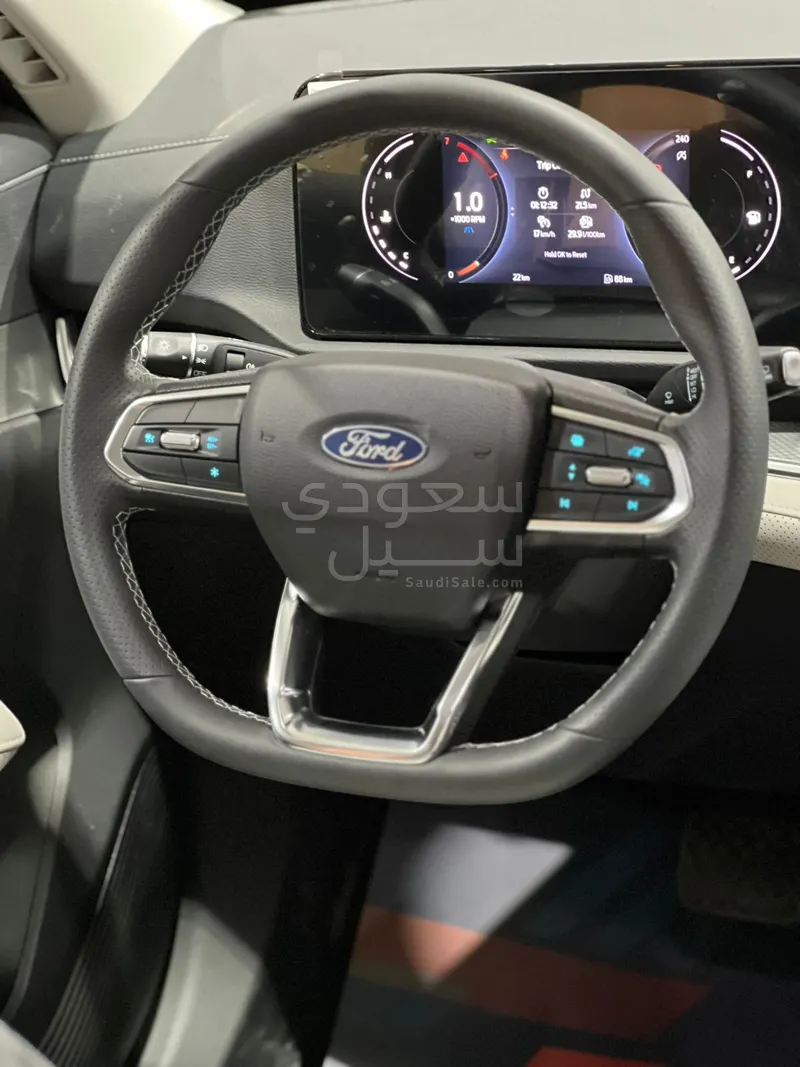 2026 فورد توروس ترند