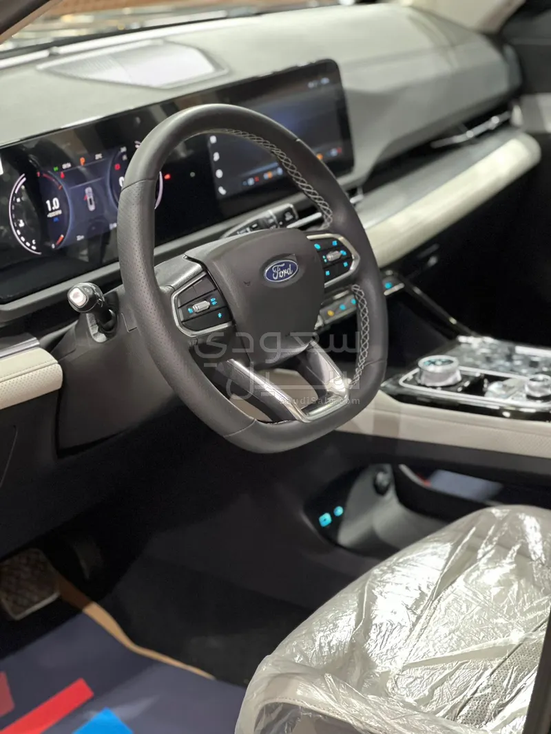 2026 فورد توروس ترند