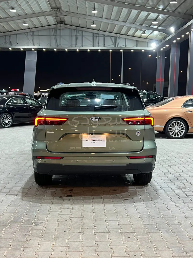 2026 فورد تيريتوري