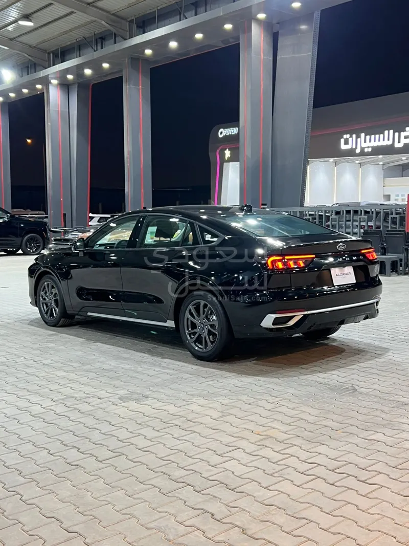 2026 فورد توروس