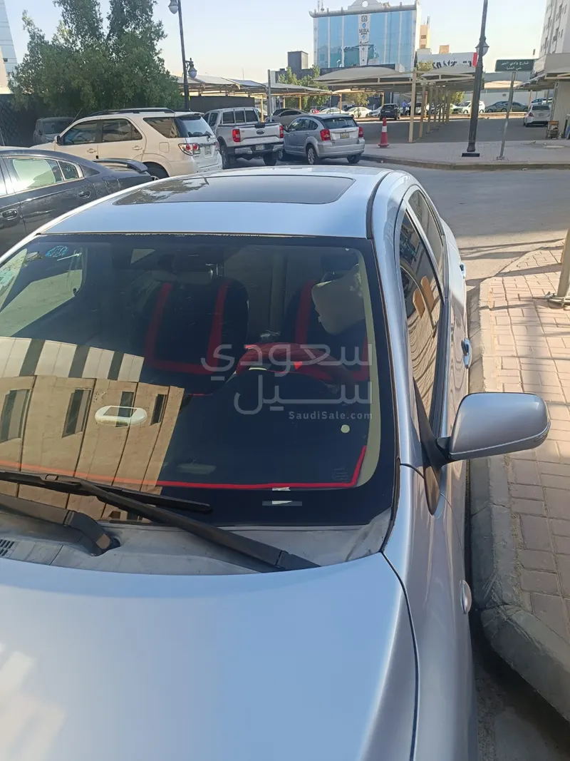 2010 تويوتا كورولا