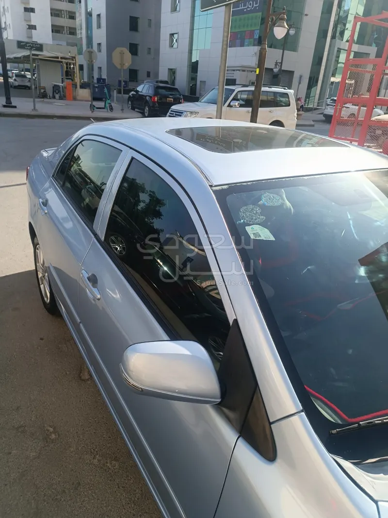 2010 تويوتا كورولا