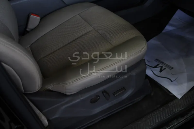 2020 فورد اكسبيديشن اكس ال تي