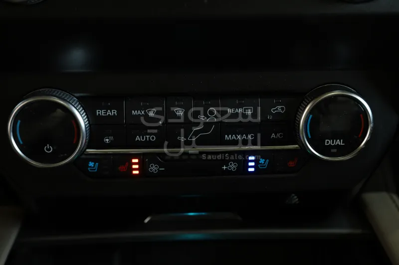 2021 فورد اكسبيديشن اكس ال تي