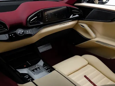 2024 فيراري بوروسانجوي