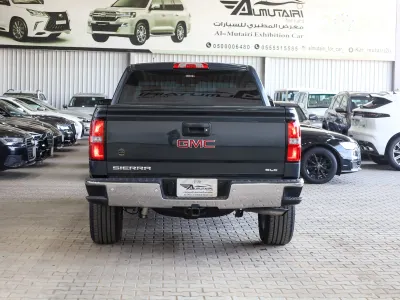 2018 جي ام سي سييرا اس ال اي