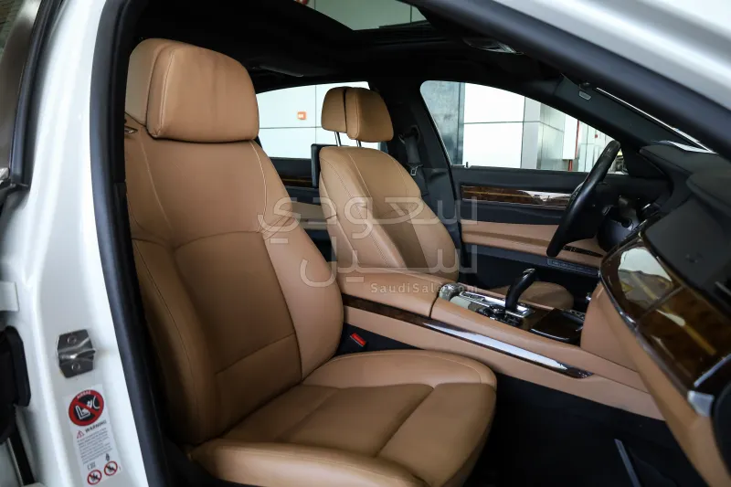 2014 بي ام دبليو الفئة السابعة 740 إل أي