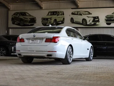 2014 بي ام دبليو الفئة السابعة 740 إل أي