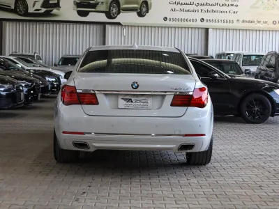 2014 بي ام دبليو الفئة السابعة 740 إل أي