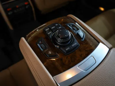 2014 بي ام دبليو الفئة السابعة 740 إل أي