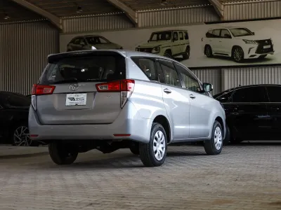 2017 تويوتا ان نوفا