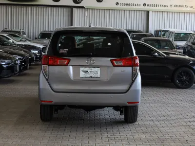 2017 تويوتا ان نوفا