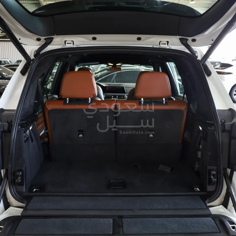 2020 بي ام دبليو الفئة اكس 7