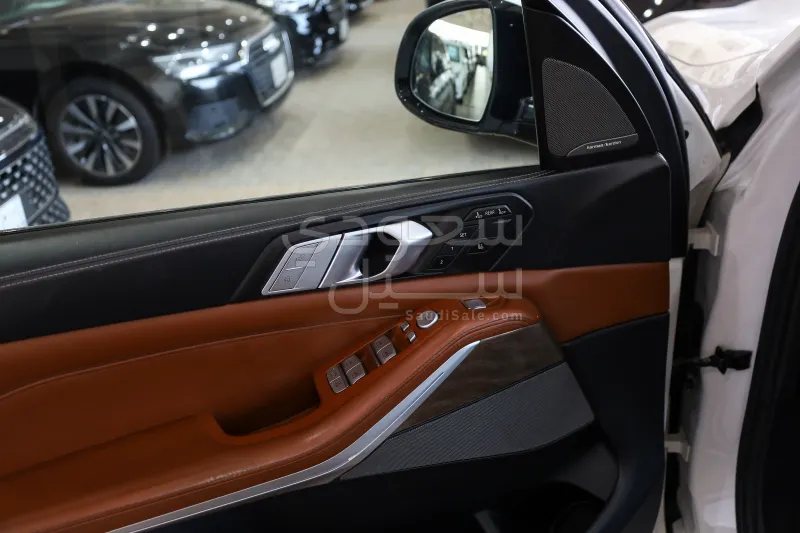 2020 بي ام دبليو الفئة اكس 7