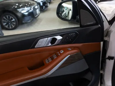 2020 بي ام دبليو الفئة اكس 7