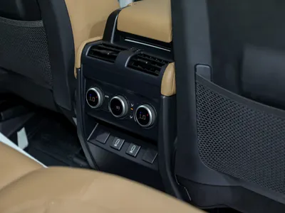 2026 لاند روفر ديفيندر اس اي