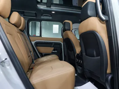 2026 لاند روفر ديفيندر اس اي