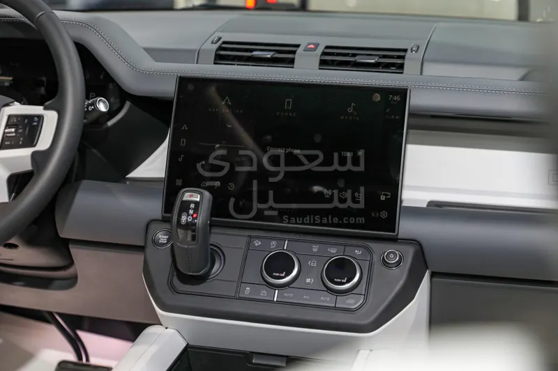 2026 لاند روفر ديفيندر اس اي