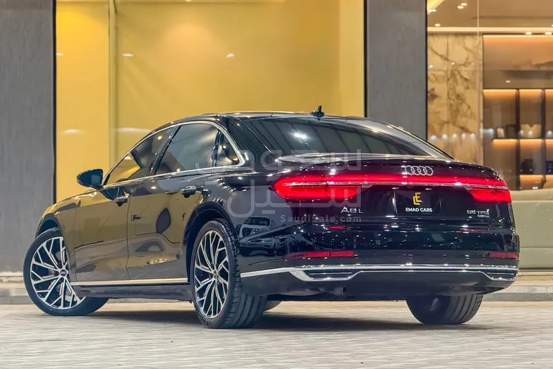 2021 اودي اي 8 ال