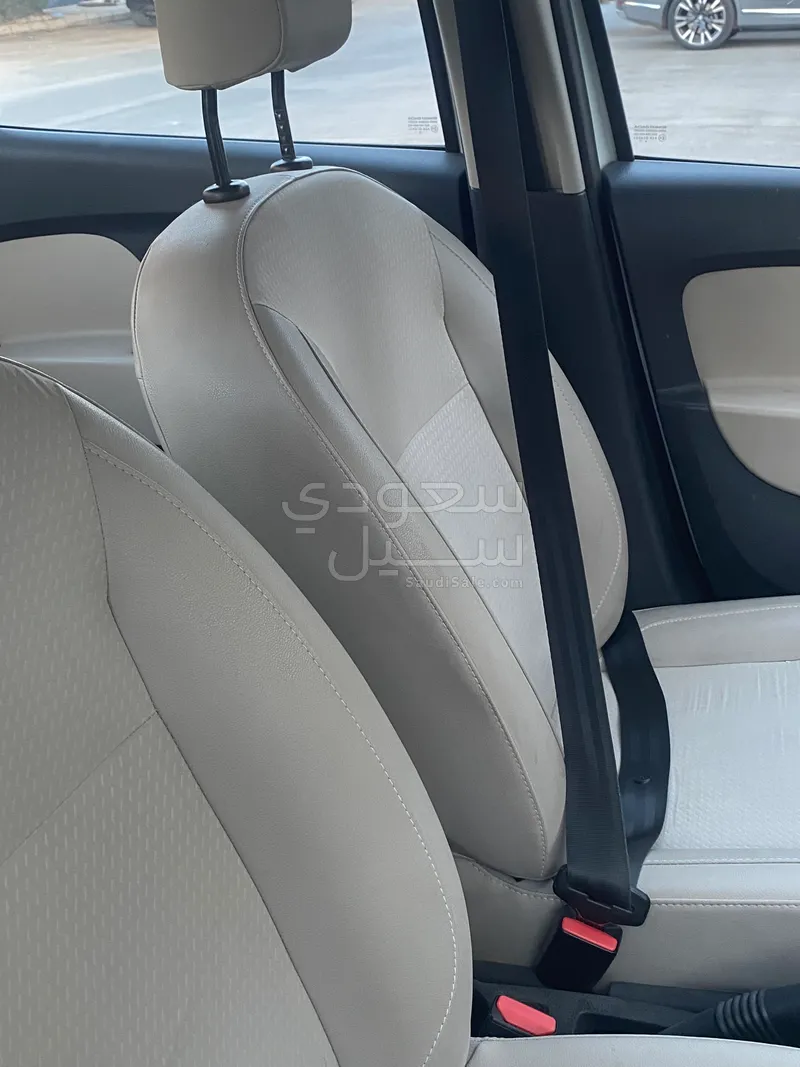 2020 رينو سيمبول