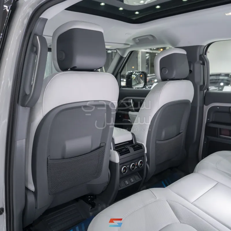 2026 لاند روفر ديفيندر اكس داينمك