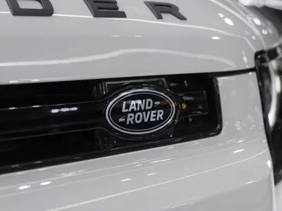 2026 لاند روفر ديفيندر اكس داينمك