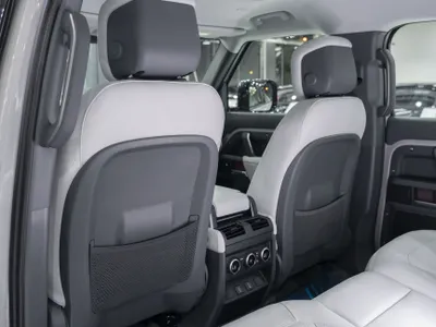 2026 لاند روفر ديفيندر اكس داينمك