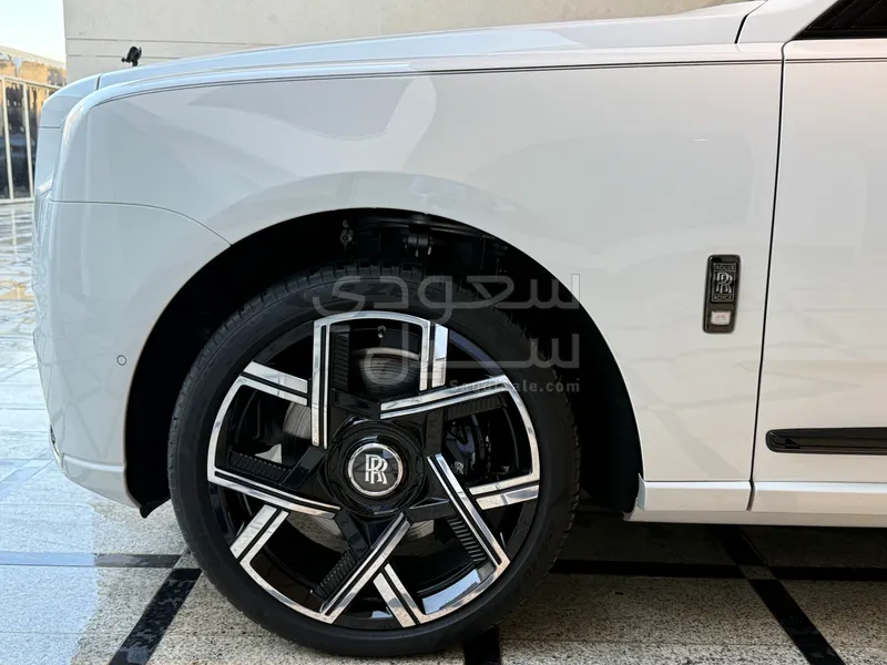 2025 Rolls-Royce Cullinan Black Badge
