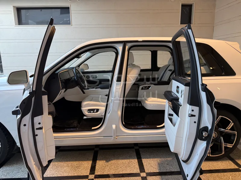 2025 Rolls-Royce Cullinan Black Badge