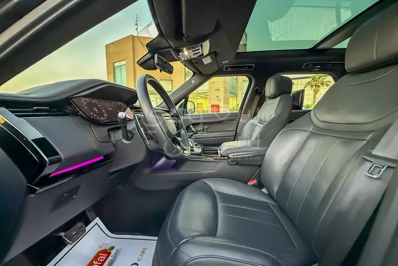 2023 لاند روفر رينج روفر سبورت اوتوبيوجرافي