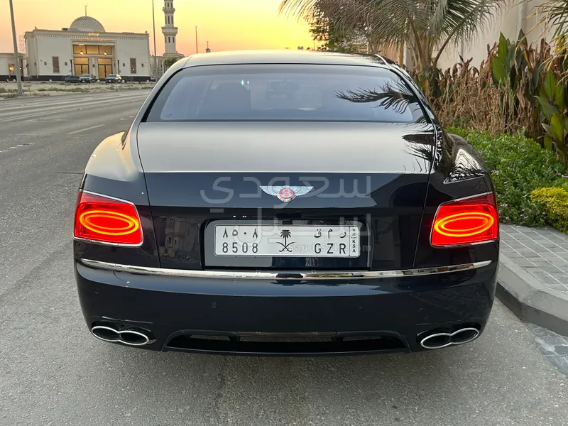 2015 بنتلي كونتيننتل فلاينج سبير