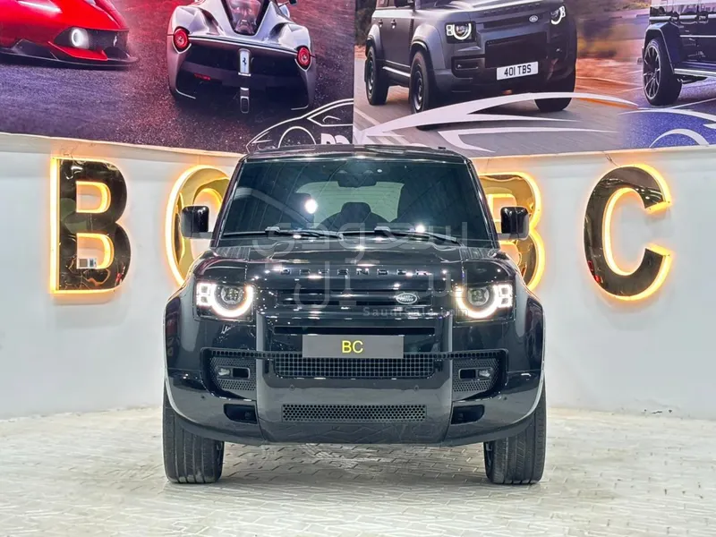 2024 لاند روفر ديفيندر اتش اس اي