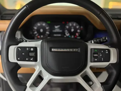 2024 لاند روفر ديفيندر اتش اس اي