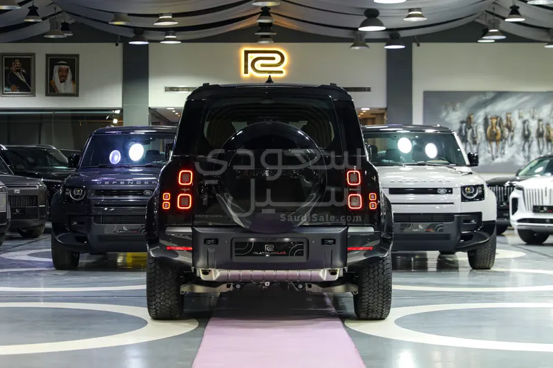 2026 لاند روفر ديفيندر اس اي