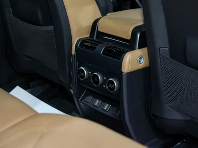 2026 لاند روفر ديفيندر اس اي