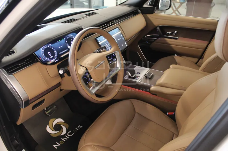 2025 لاند روفر رينج روفر اوتوبيوغرافي