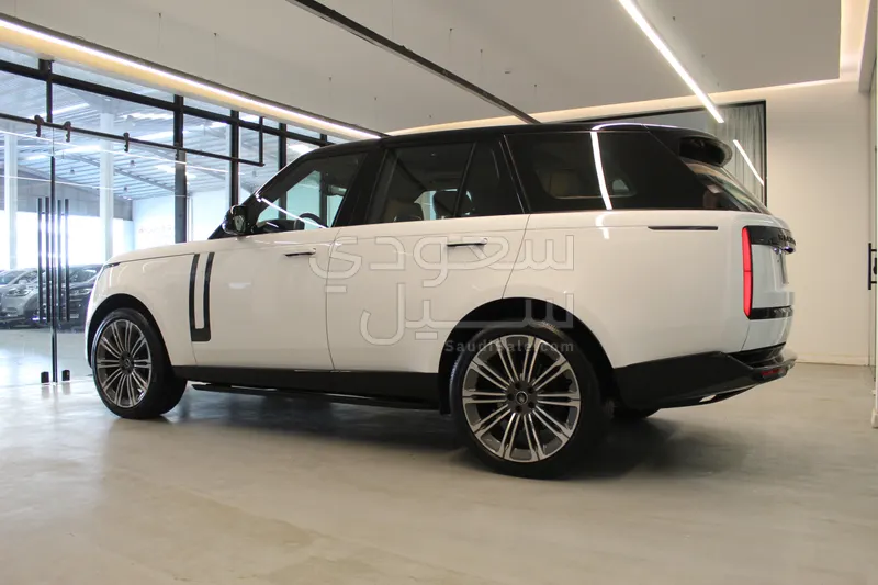 2025 لاند روفر رينج روفر اوتوبيوغرافي