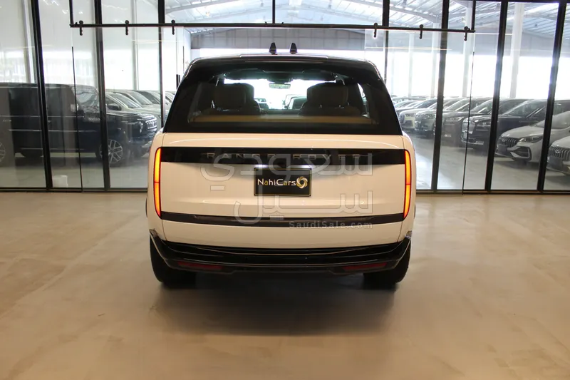 2025 لاند روفر رينج روفر اوتوبيوغرافي