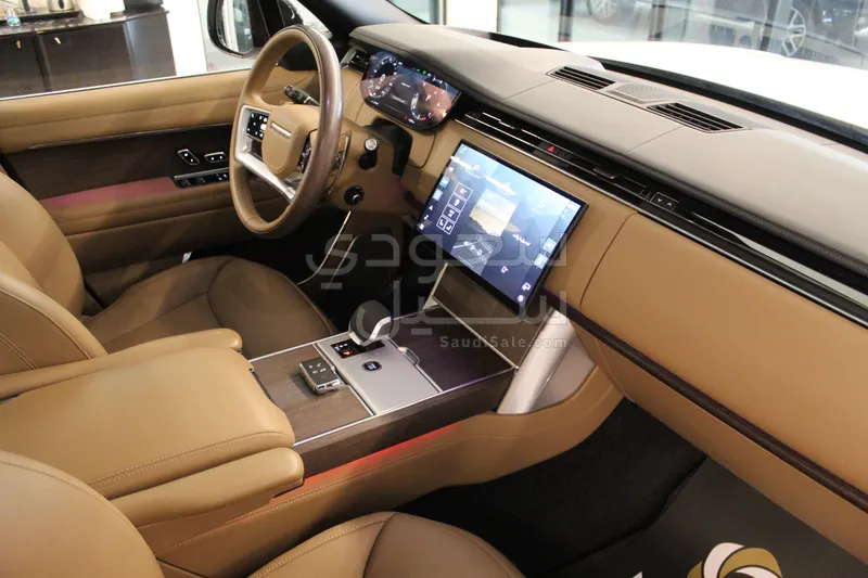 2025 لاند روفر رينج روفر اوتوبيوغرافي