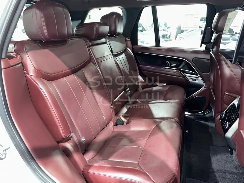 2023 لاند روفر رينج روفر اتش اس اي