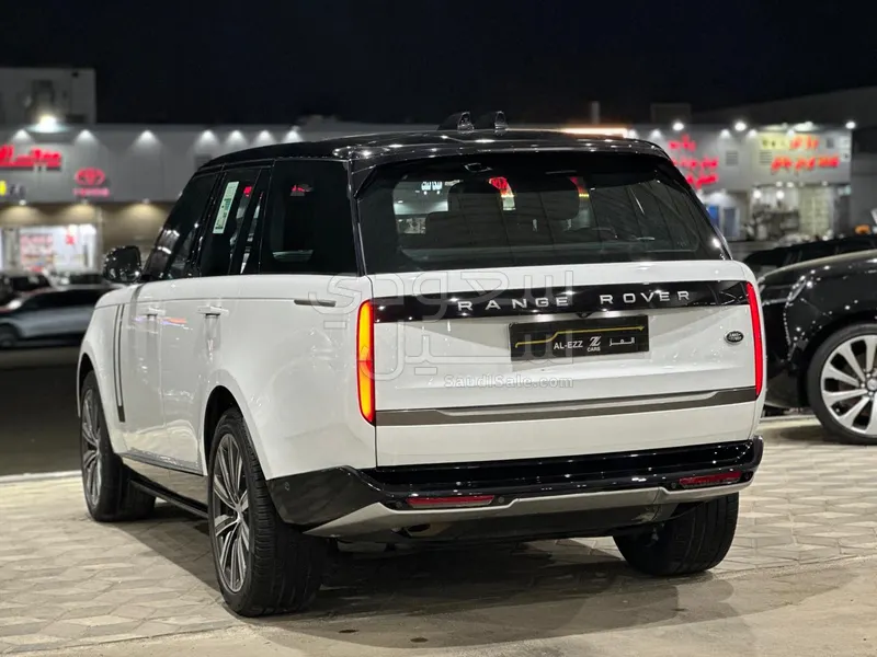 2023 لاند روفر رينج روفر اتش اس اي