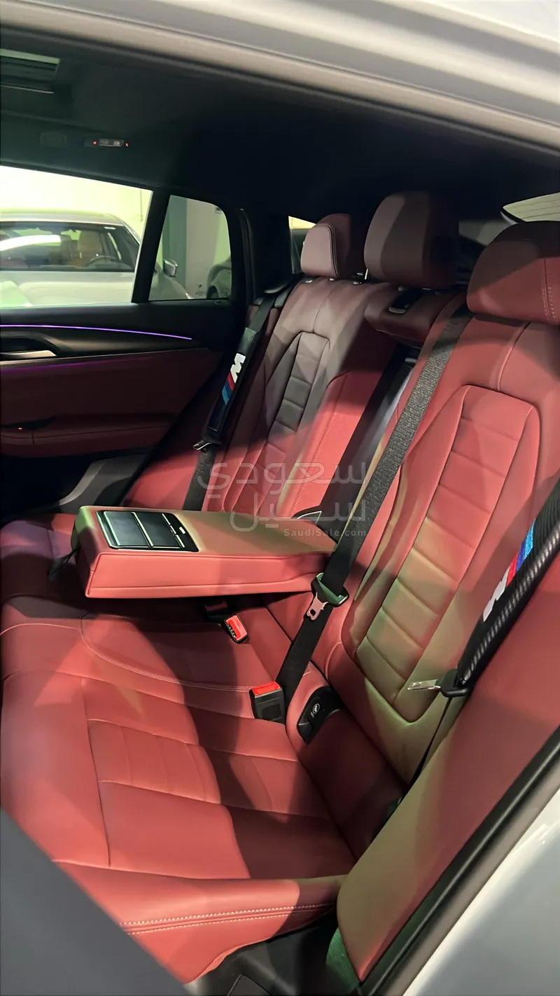 2024 بي ام دبليو الفئة اكس 4 ام كت