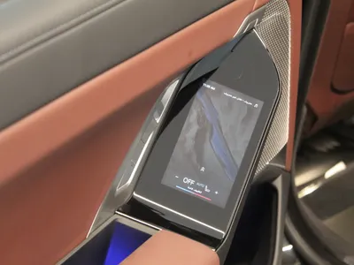 2025 بي ام دبليو الفئة السابعة 735أي