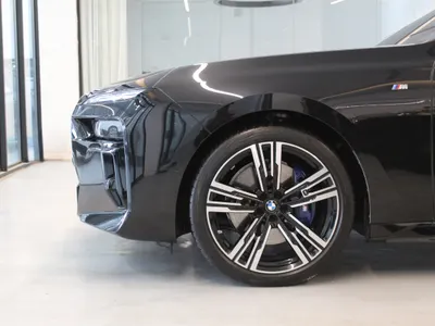 2025 بي ام دبليو الفئة السابعة 735أي