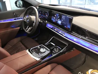 2025 بي ام دبليو الفئة السابعة 735أي