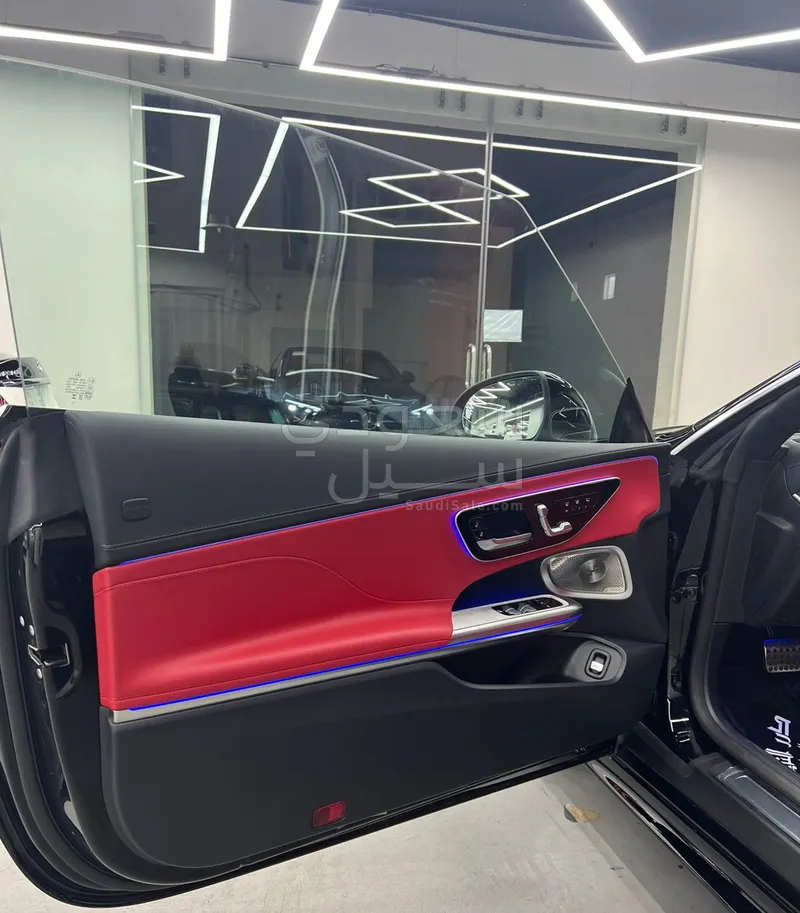 2024 مرسيدس - بنز سي إل إي 200