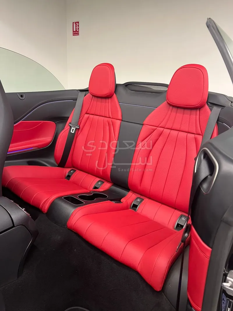 2024 مرسيدس - بنز سي إل إي 200