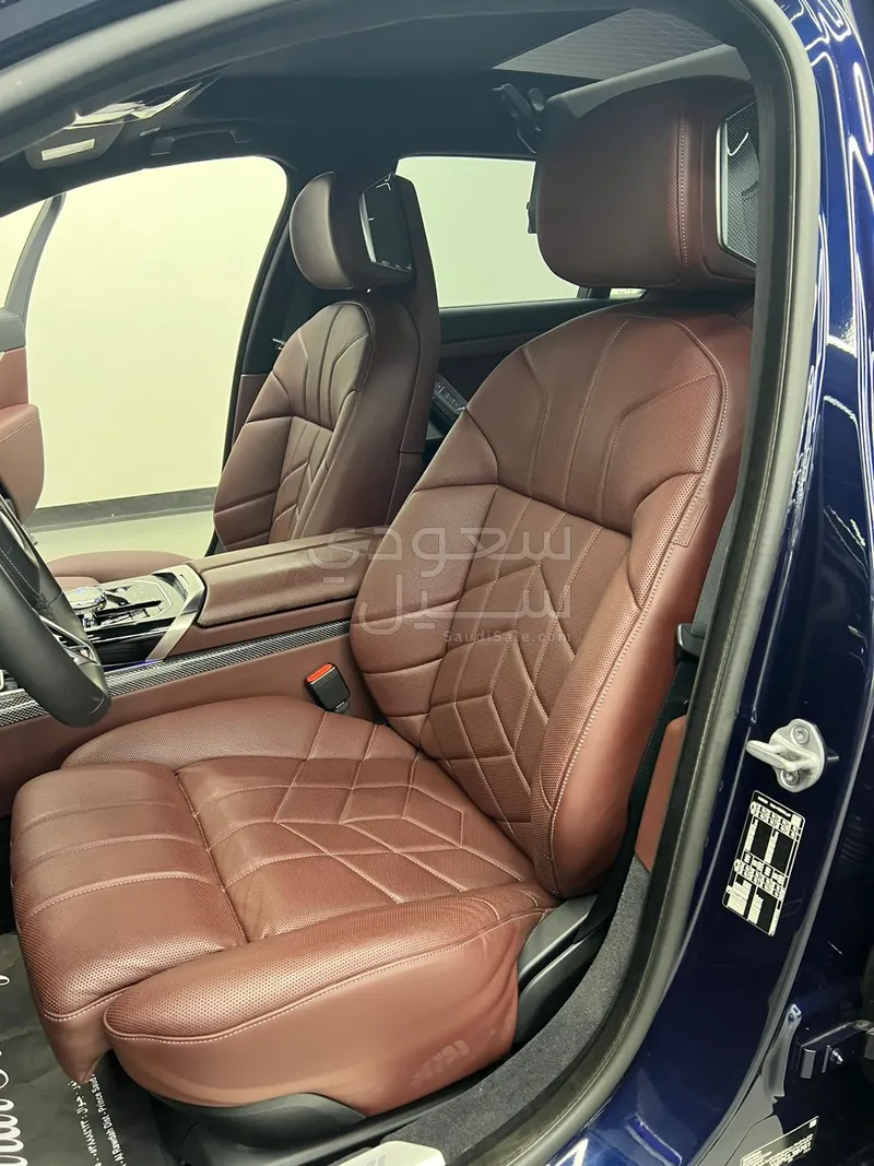 2023 بي ام دبليو الفئة السابعة 740أي