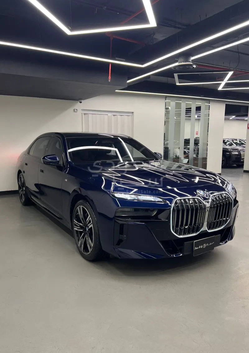 2023 بي ام دبليو الفئة السابعة 740أي